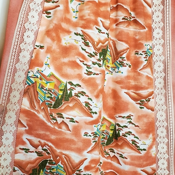 Salmon Vintage Long Dress with Hawaii Print, Lace Trim and Tie Waist - Picture 5 of 15